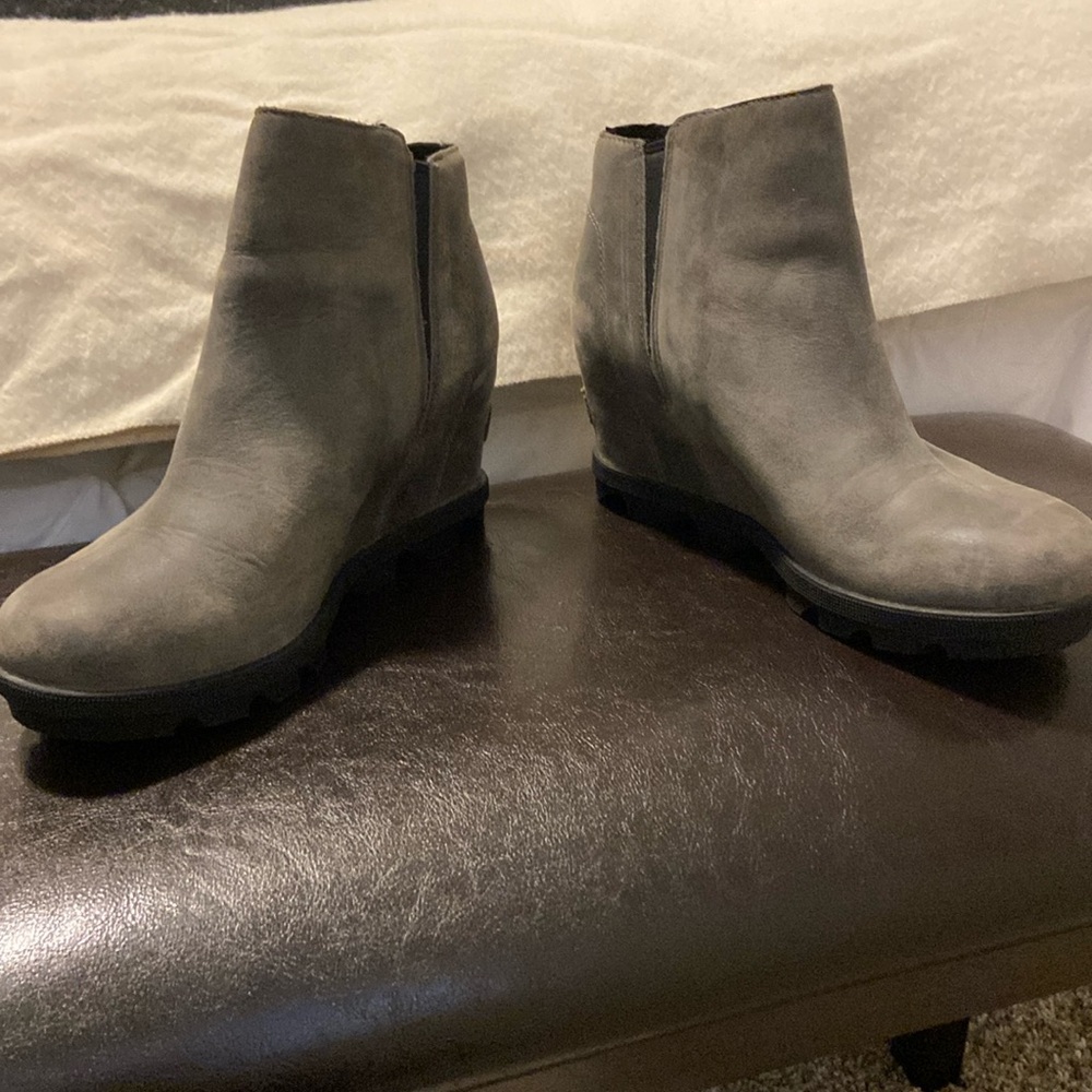Grey heeled boots from sorel.